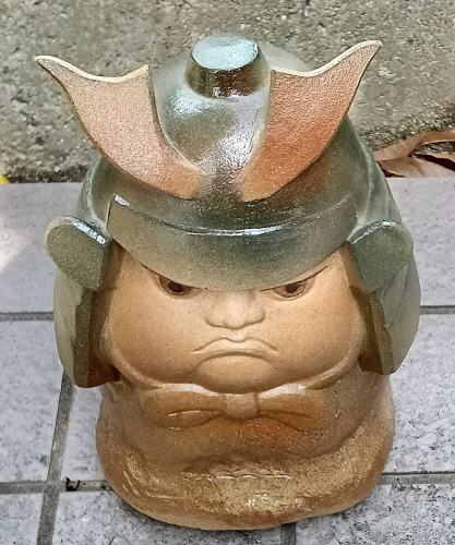 陶器人形、リトル将軍。a little SHOGUN