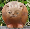 陶器の人形「我輩は猫である」